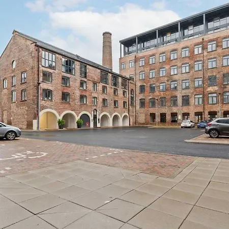 Beautiful 2 Bed In A Converted Mill Apartment