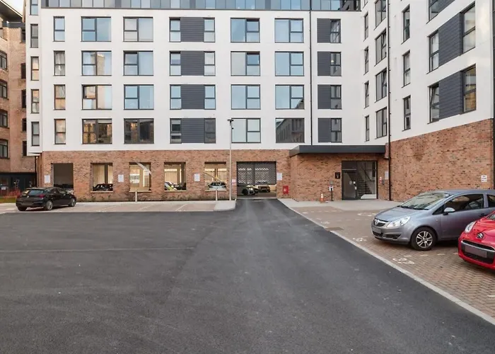 Beautiful 2 Bed In A Converted Mill דירה